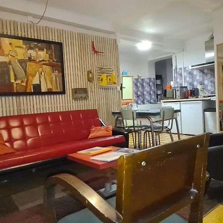 Vintage In Perpignan Apartment Luaran gambar